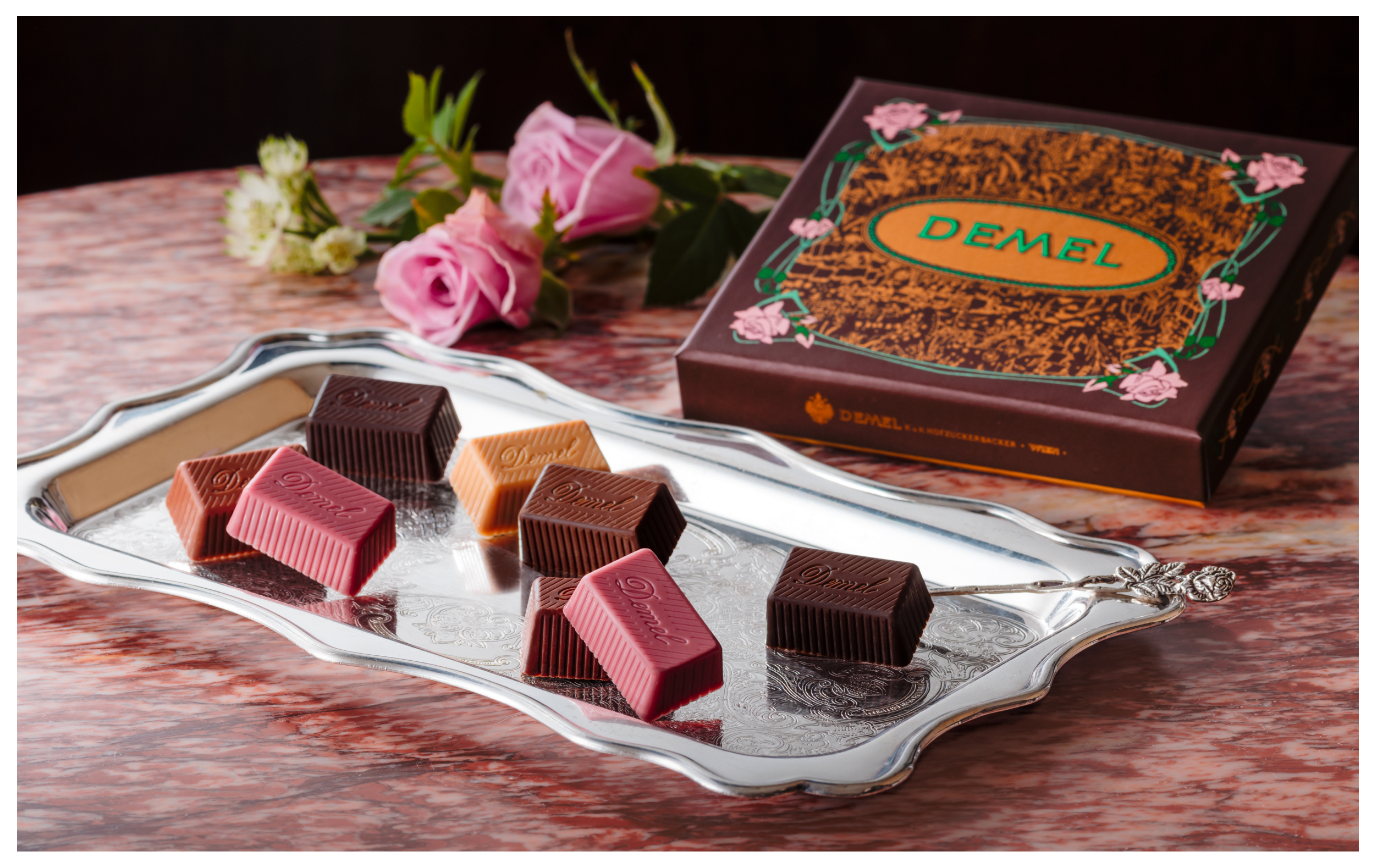 デメル バレンタイン ソリッドチョコレート