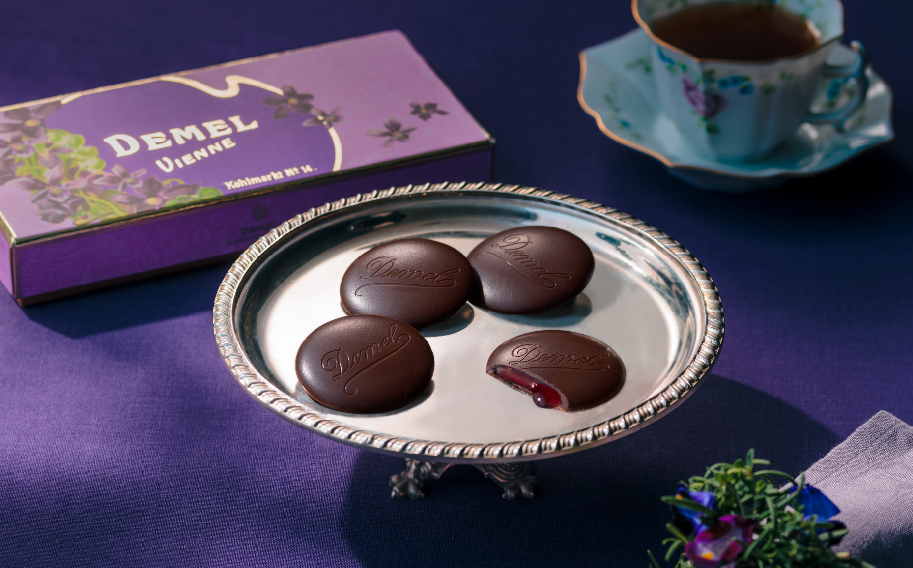 デメル バレンタイン すみれソースのタブレット